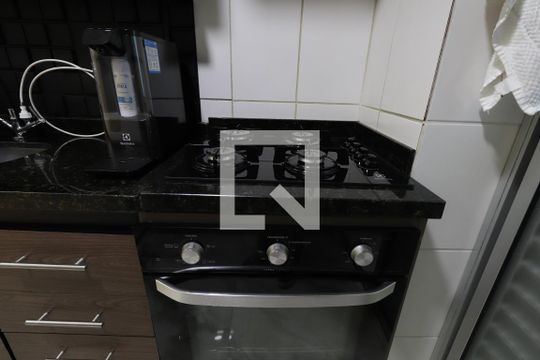 Cozinha de apartamento à venda com 3 quartos, 58m² em Vila California, São Paulo