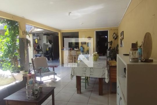 Casa à venda com 3 quartos, 160m² em Canudos, Novo Hamburgo
