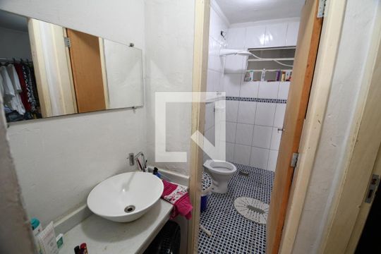 Banheiro de casa à venda com 2 quartos, 160m² em Vila Miguel Vicente Cury, Campinas