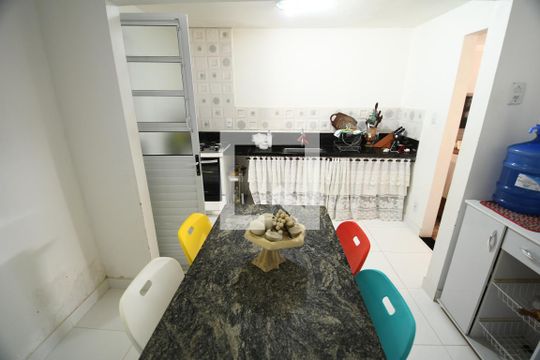 Cozinha de casa à venda com 2 quartos, 160m² em Vila Miguel Vicente Cury, Campinas