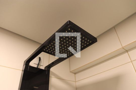 Banheiro de apartamento para alugar com 1 quarto, 46m² em Setor Marista, Goiânia
