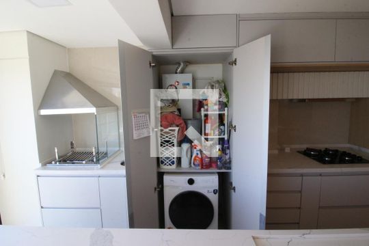 Cozinha de apartamento à venda com 2 quartos, 78m² em Centro, Osasco
