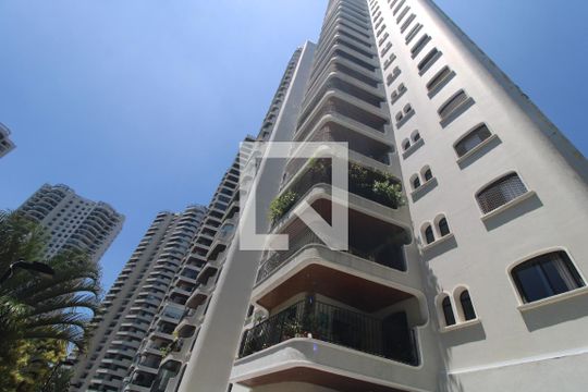 Fachada de apartamento à venda com 4 quartos, 280m² em Santo Amaro, São Paulo