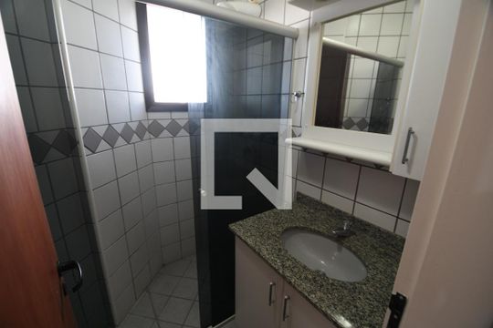 Banheiro 1 de apartamento à venda com 2 quartos, 62m² em Vila Rossi Borghi E Siqueira, Campinas
