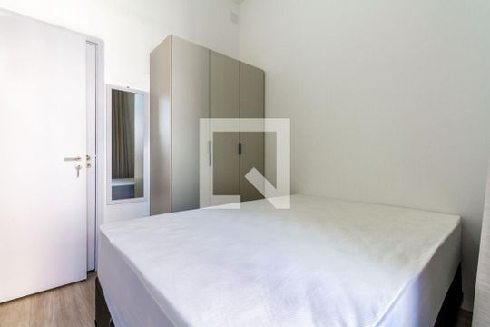 Quarto de kitnet/studio à venda com 1 quarto, 35m² em Santo Amaro, São Paulo
