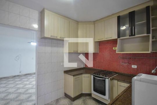 Cozinha de casa para alugar com 1 quarto, 120m² em Jardim Casa Branca, Embu das Artes