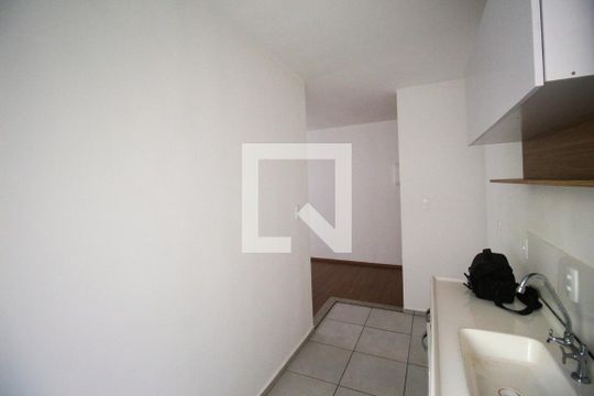 Cozinha de apartamento para alugar com 2 quartos, 48m² em Parada Xv de Novembro, São Paulo