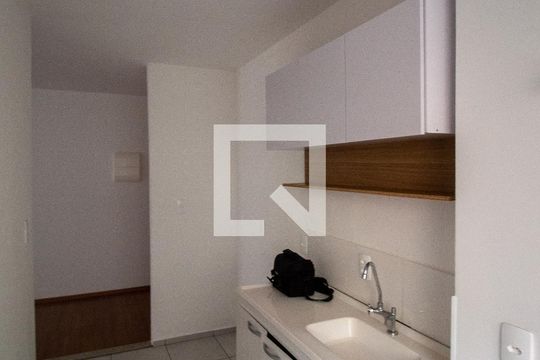 Lavanderia de apartamento para alugar com 2 quartos, 48m² em Parada Xv de Novembro, São Paulo