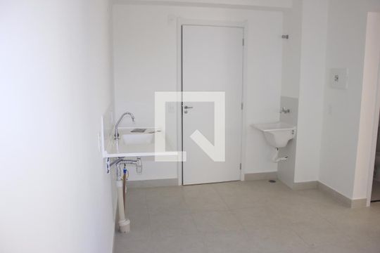 Sala/Cozinha de apartamento à venda com 2 quartos, 37m² em Vila Maria, Guarulhos