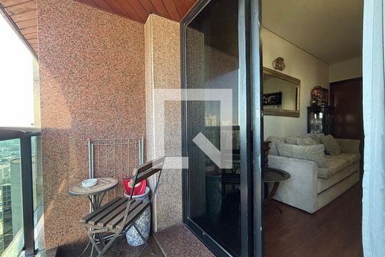 Varanda de apartamento para alugar com 1 quarto, 48m² em Jardim Paulistano, São Paulo