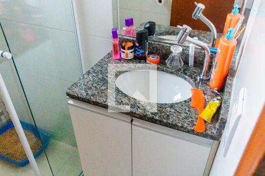 Banheiro Social de apartamento à venda com 2 quartos, 112m² em Jardim Ana Maria, Santo André