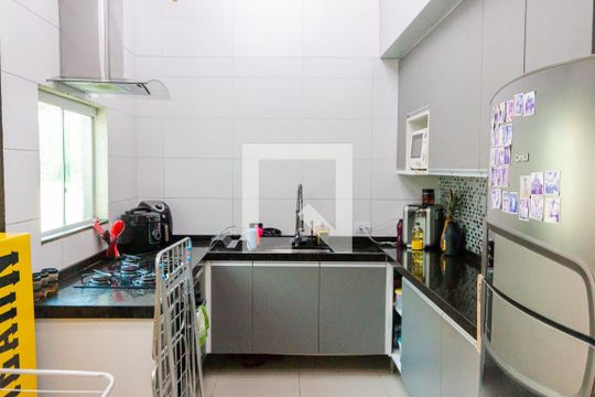 Cozinha de apartamento à venda com 2 quartos, 112m² em Jardim Ana Maria, Santo André