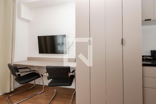 Studio de kitnet/studio à venda com 1 quarto, 30m² em Campo Belo, São Paulo