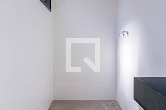 Banheiro do Quarto 3 de casa de condomínio à venda com 3 quartos, 209m² em Cidade Jardim, São Paulo
