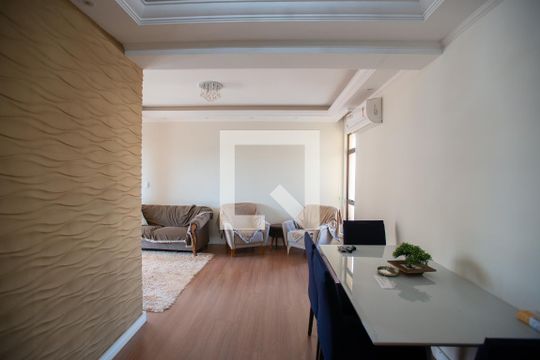 Sala de apartamento para alugar com 2 quartos, 130m² em Centro, Ribeirão Preto
