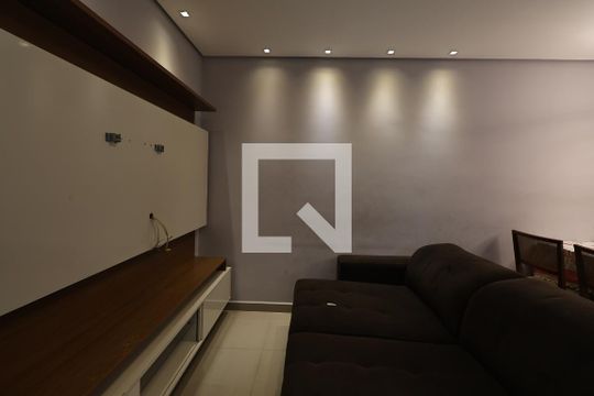 Sala de apartamento à venda com 2 quartos, 52m² em Vila América, Santo André