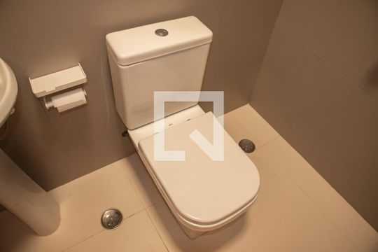 Banheiro de Serviço de apartamento à venda com 3 quartos, 163m² em Vila Mariana, São Paulo