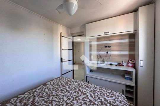 Quarto de apartamento à venda com 2 quartos, 48m² em Campina, São Leopoldo