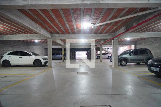 Garagem de apartamento para alugar com 2 quartos, 56m² em Rondônia, Novo Hamburgo