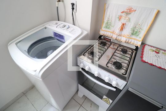Cozinha e Área de Serviço de apartamento para alugar com 2 quartos, 65m² em Gávea, Uberlândia