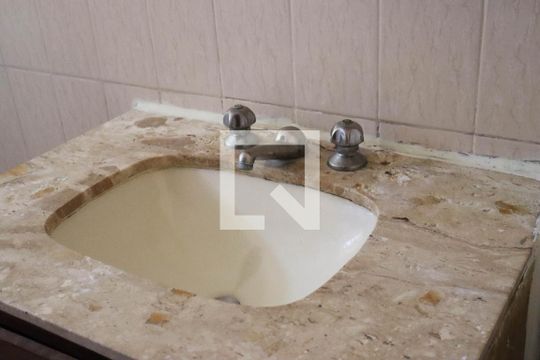 Banheiro - torneira de apartamento à venda com 2 quartos, 82m² em Vila Olímpia, São Paulo