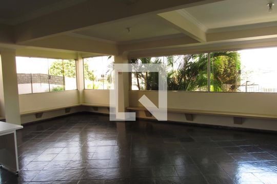Área comum de apartamento para alugar com 3 quartos, 80m² em Vila Osasco, Osasco