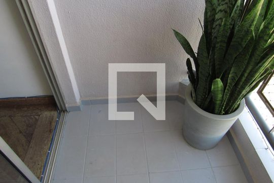 Varanda da Sala de apartamento para alugar com 3 quartos, 80m² em Vila Osasco, Osasco