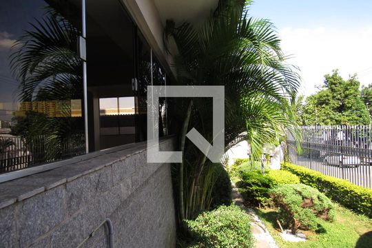 Área comum de apartamento para alugar com 3 quartos, 80m² em Vila Osasco, Osasco