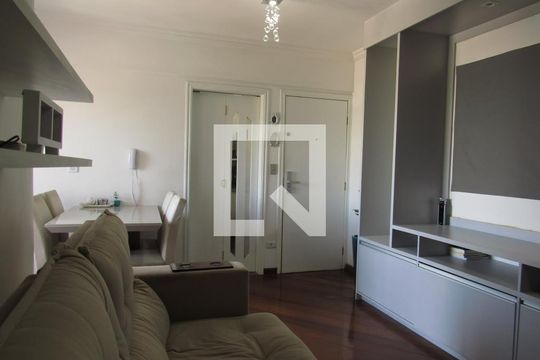 Apartamento para alugar com 3 quartos, 80m² em Vila Osasco, Osasco