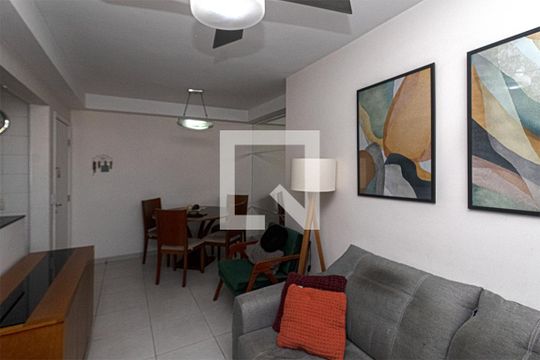 Sala de apartamento para alugar com 3 quartos, 134m² em Vila Gumercindo, São Paulo