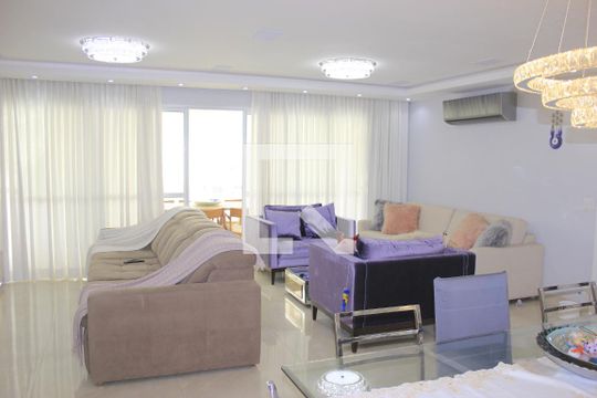 Sala de apartamento à venda com 3 quartos, 198m² em Jardim Santa Mena, Guarulhos