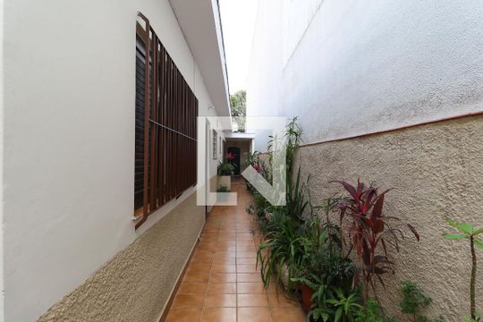 Corredor de casa à venda com 2 quartos, 92m² em Parque Edu Chaves, São Paulo