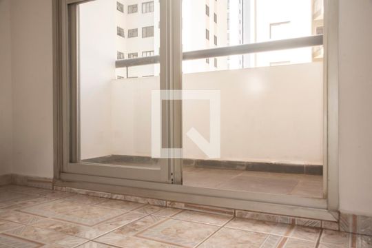 Varanda de apartamento à venda com 2 quartos, 49m² em Chácara Inglesa, São Paulo