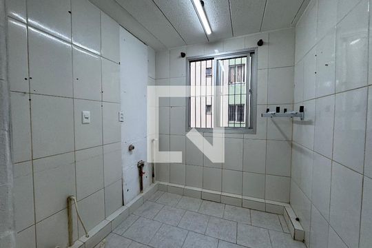 Cozinha de apartamento para alugar com 2 quartos, 48m² em Rio dos Sinos, São Leopoldo
