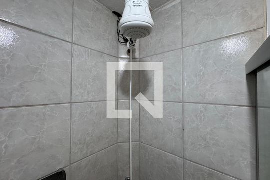 Banheiro de apartamento para alugar com 2 quartos, 48m² em Rio dos Sinos, São Leopoldo