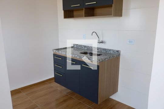 Cozinha de apartamento para alugar com 2 quartos, 49m² em Vila Yolanda, Osasco
