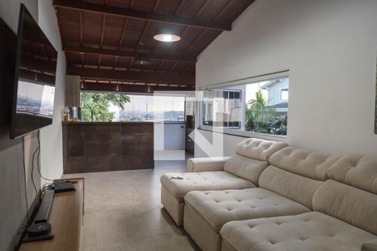 Sala de casa à venda com 5 quartos, 250m² em Parque Continental Ii, Guarulhos