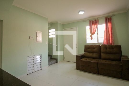 Casa de Condomínio à venda com 2 quartos, 90m² em Parque dos Bancarios, São Paulo