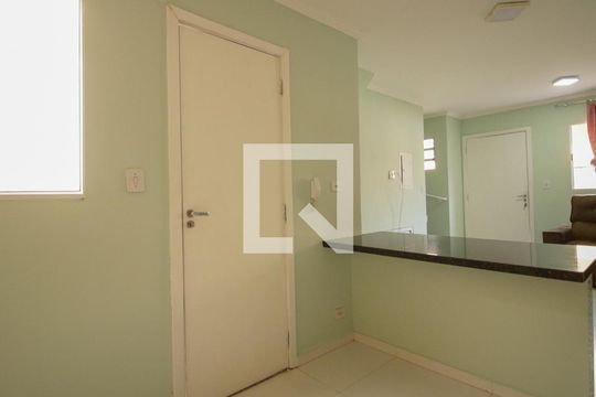 Cozinha de casa de condomínio à venda com 2 quartos, 90m² em Parque dos Bancarios, São Paulo