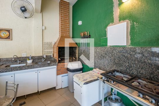 Área comum de casa de condomínio à venda com 4 quartos, 176m² em Buritis, Belo Horizonte