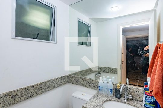 Lavabo de casa de condomínio à venda com 4 quartos, 176m² em Buritis, Belo Horizonte