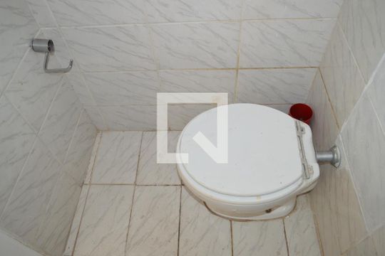 Banheiro de casa para alugar com 2 quartos, 150m² em Vila Mariana, São Paulo