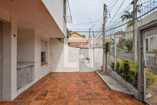 Área comum de casa para alugar com 4 quartos, 249m² em Teresópolis, Porto Alegre