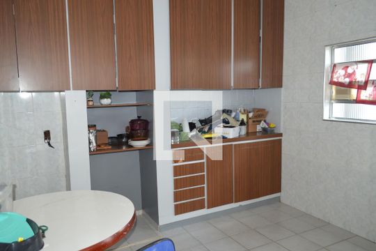 Cozinha de casa para alugar com 4 quartos, 300m² em Cursino, São Paulo