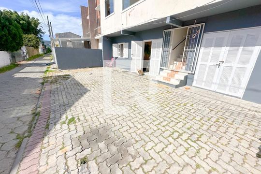 Garagem de apartamento para alugar com 1 quarto, 40m² em Ingleses Norte, Florianópolis