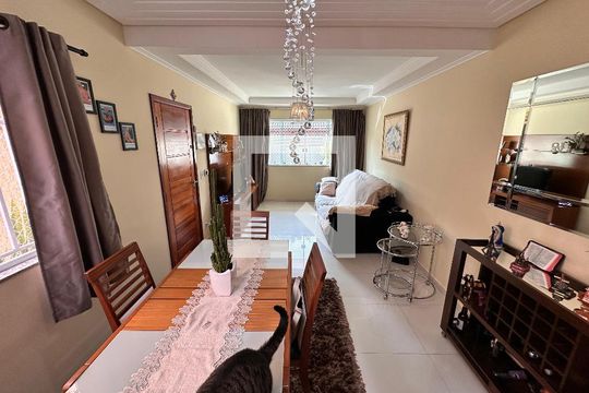 Sala de casa à venda com 3 quartos, 150m² em Jardim Vila Galvao, Guarulhos