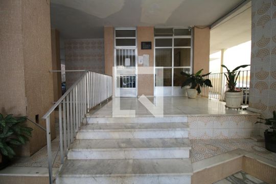 Fachada e portaria de apartamento à venda com 2 quartos, 72m² em Penha, Rio de Janeiro