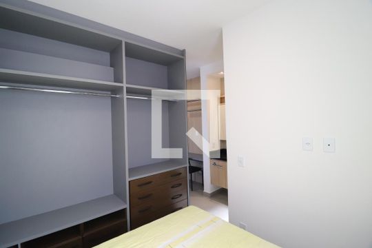 Quarto de apartamento para alugar com 1 quarto, 40m² em Saraiva, Uberlândia