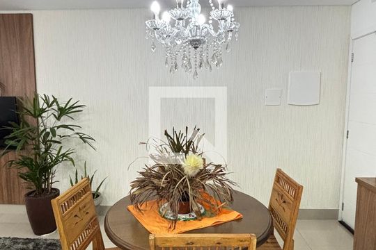 Sala de apartamento à venda com 2 quartos, 140m² em Vila Valparaíso, Santo André