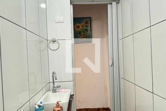 Casa 2 - Banheiro de casa à venda com 2 quartos, 230m² em Jardim Marek, Santo André